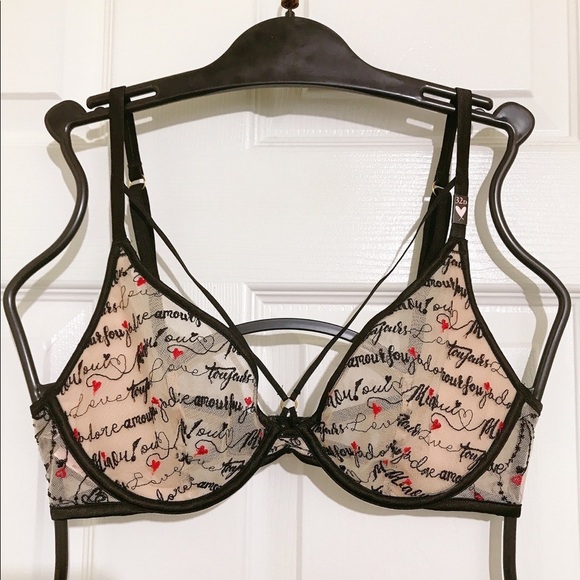 💖Victoria Secret Very Sexy Unlined Plunge - Picture 1 of 5
